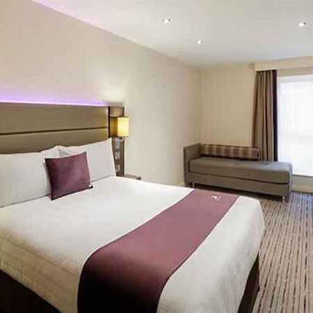 Premier Inn Premier Inn Saffron Walden Exteriör bild